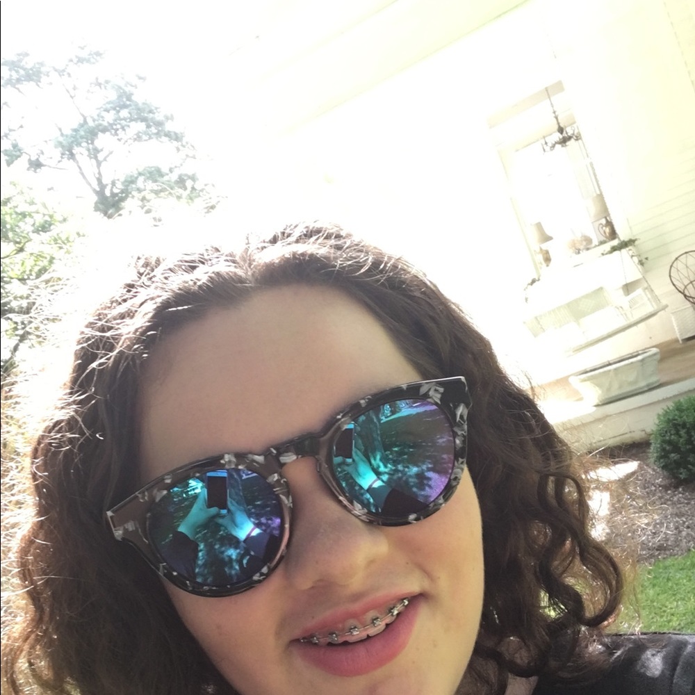 Meet your Posher, Allie